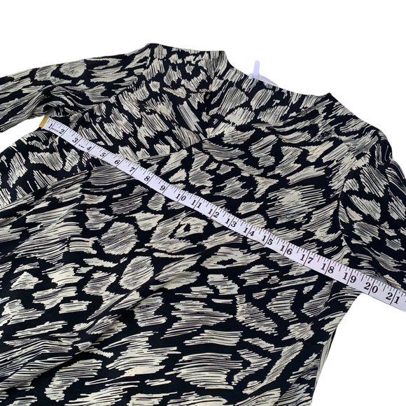 Derek Lam 10 Crosby Black White Long Sleeve Oversize Front Wrap Blouse size 2 - Picture 11 of 14